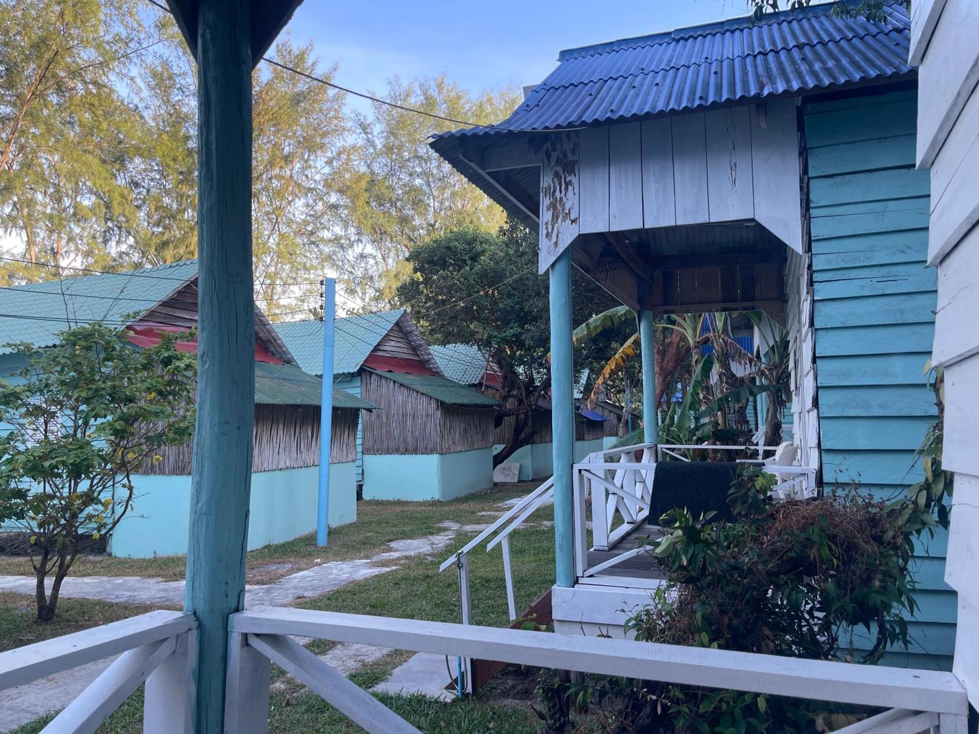 Sandy Beach Bungalows Koh Rong Sanloem Buitenkant foto